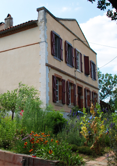huis en kruidentuin